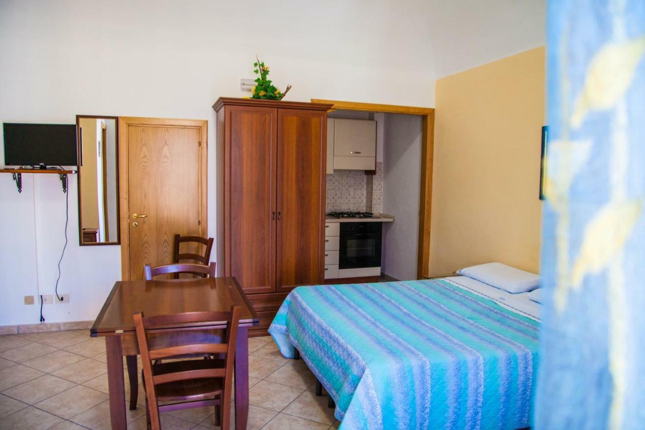 Bed & Breakfast Il Castellino Santo Stefano di Camastra Luaran gambar