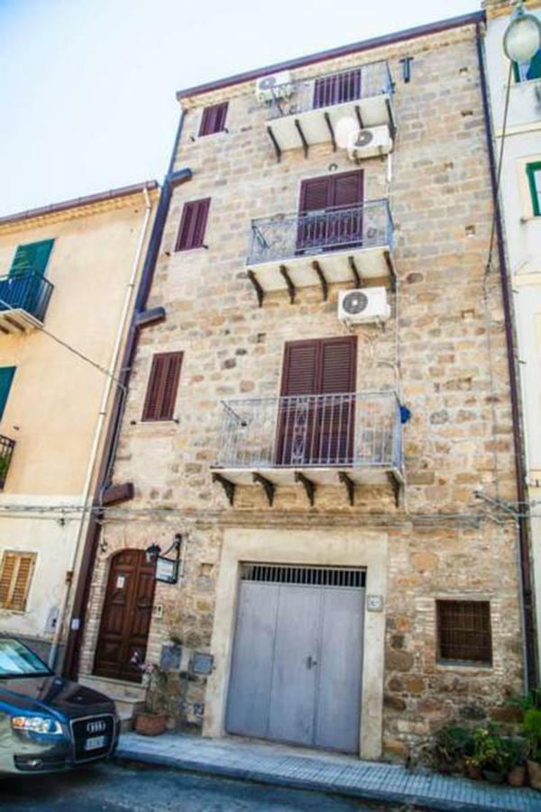 Bed & Breakfast Il Castellino Santo Stefano di Camastra Luaran gambar